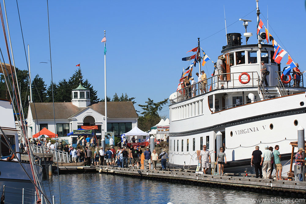 An old river cruiser at the festival.